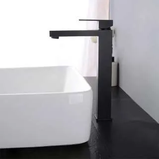 Quadro visoka baterija za lavabo black 