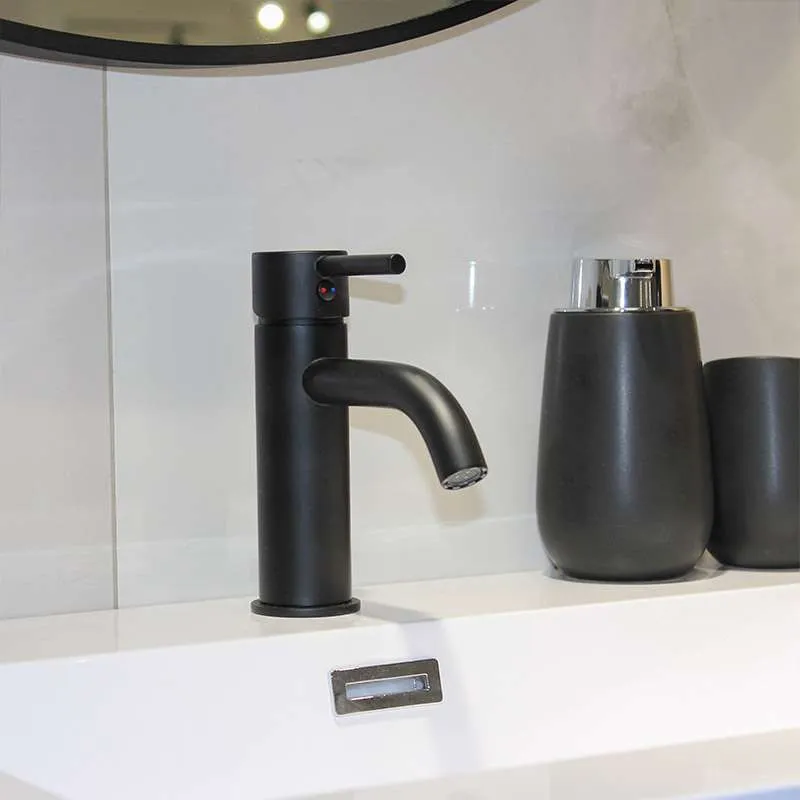 Black baterija za lavabo 